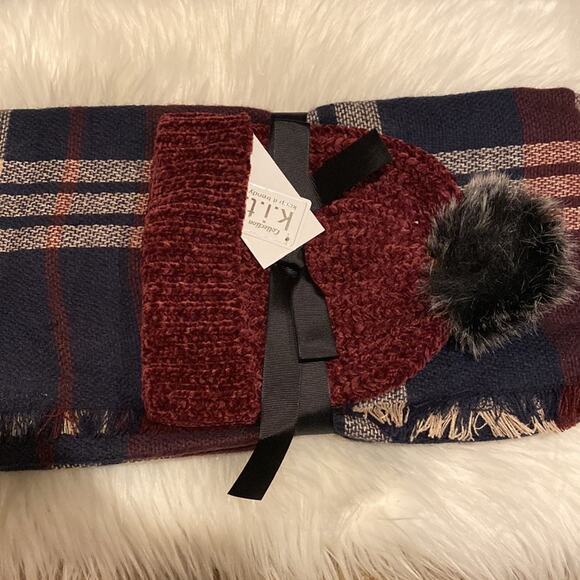 KIT | hat and scarf set NWT - Picture 2 of 5